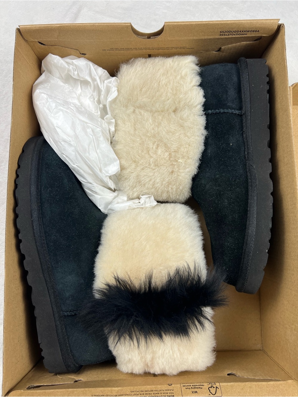 UGG Classic Mini Wisp Black Suede Sheepskin Cuff Boots Women’s US 6 NIB - Picture 4 of 6